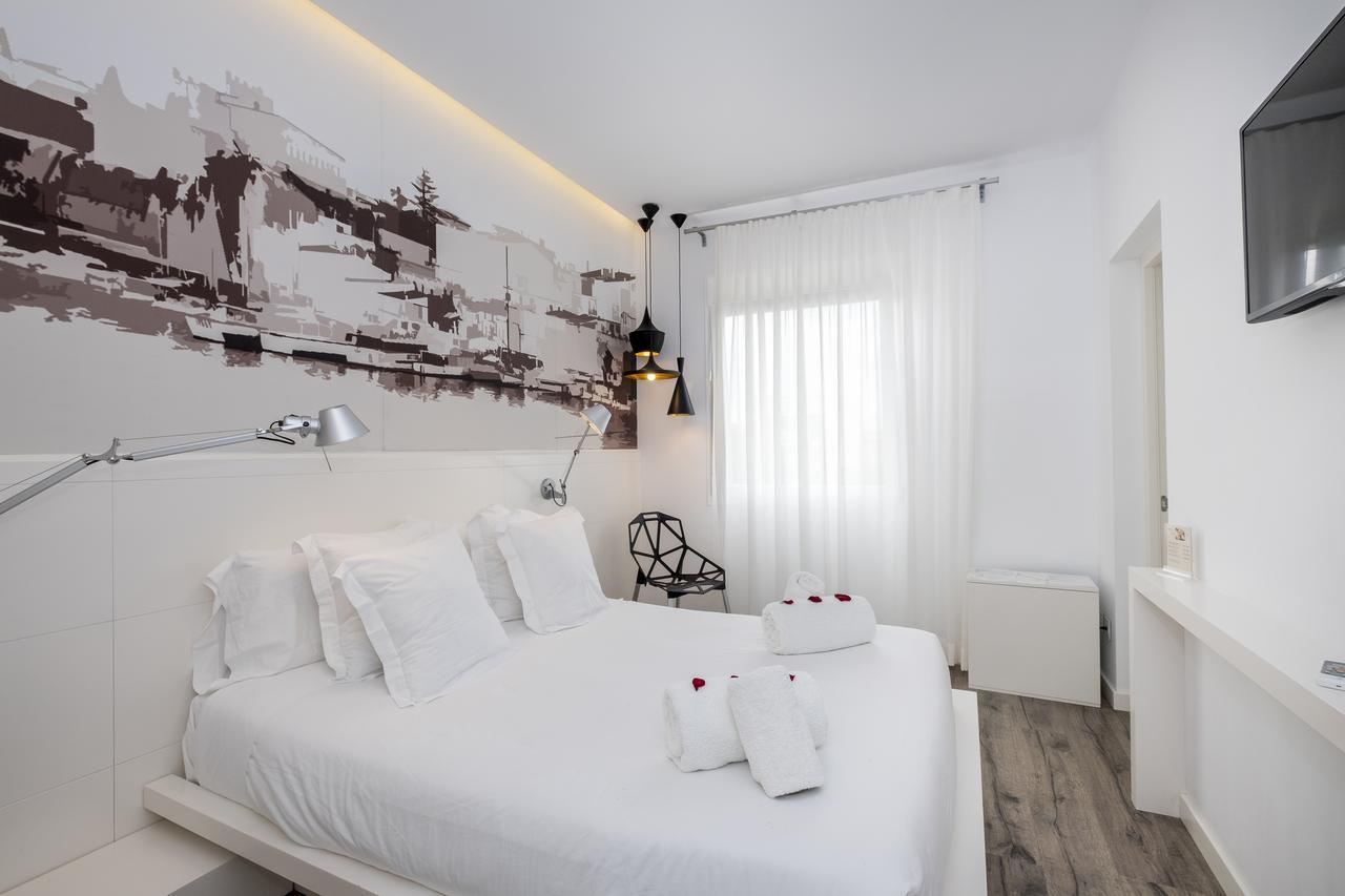 Hotel Abril 37 Сьюдадела Экстерьер фото